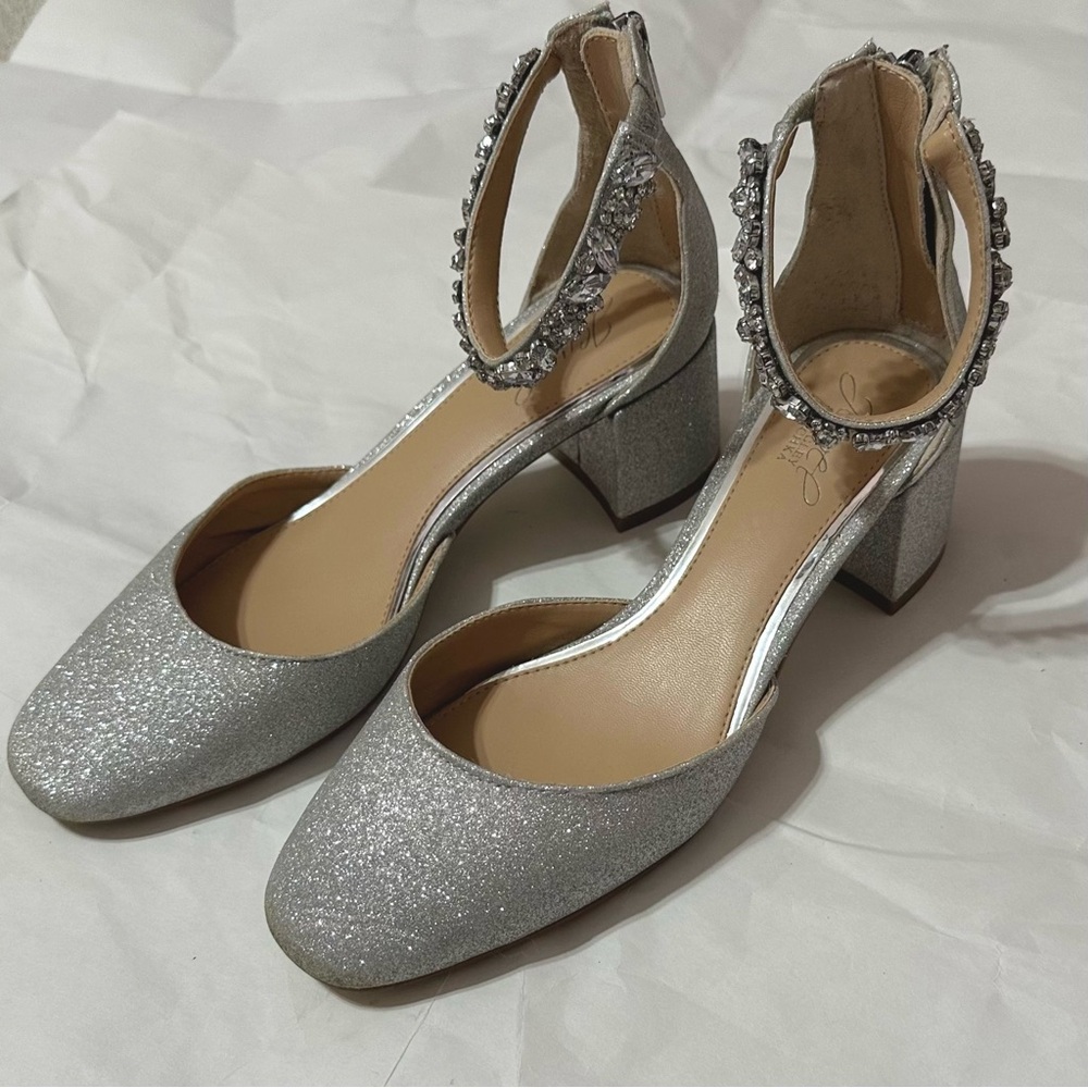 Jewel Badgley Mischka Heels Silver